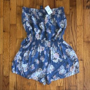 NWT Blue Floral Sleeveless Romper x-large